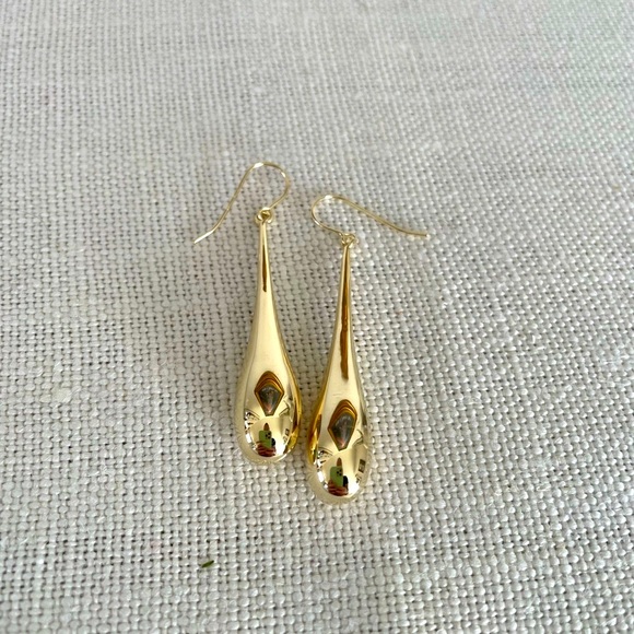 Gold Teardrop Earrings - Picture 1 of 4